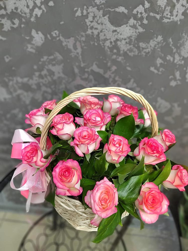 Цветочная композиция из Розы в корзине в Терском