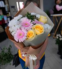 Букет цветов из:  Герберы, Розы и Хризантемы в Терском