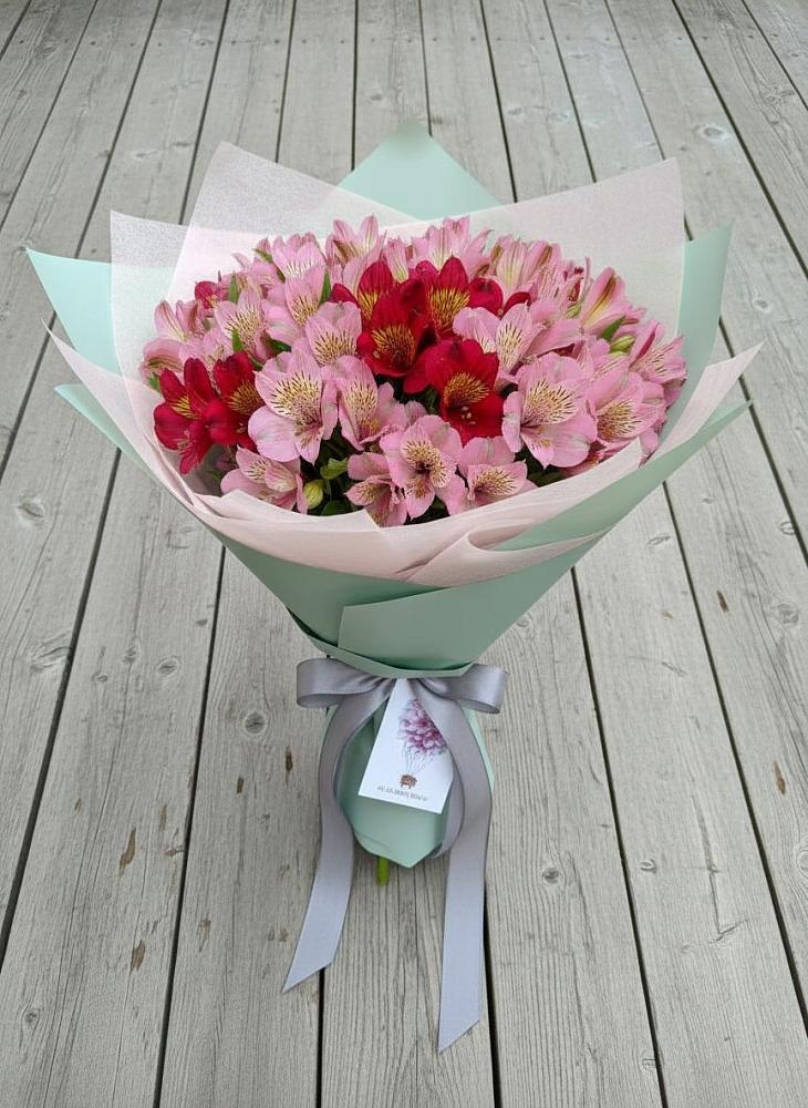 Букет цветов из: Альстромерии в Терском