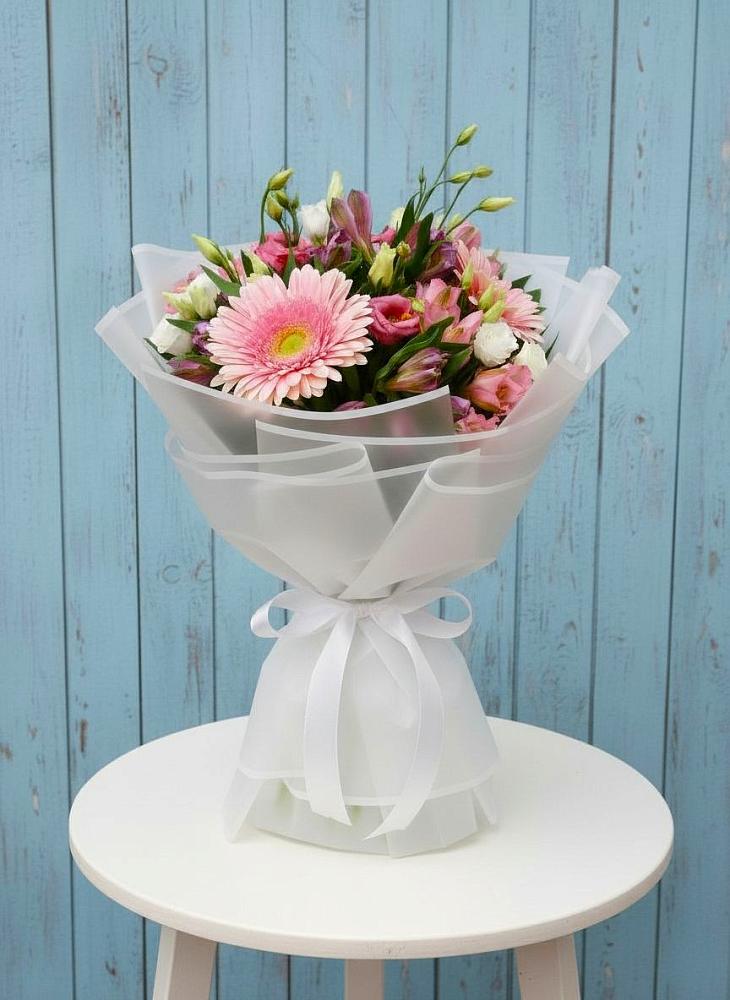 Букет цветов из: Герберы, Альстромерии и Лизиантусы в Терском