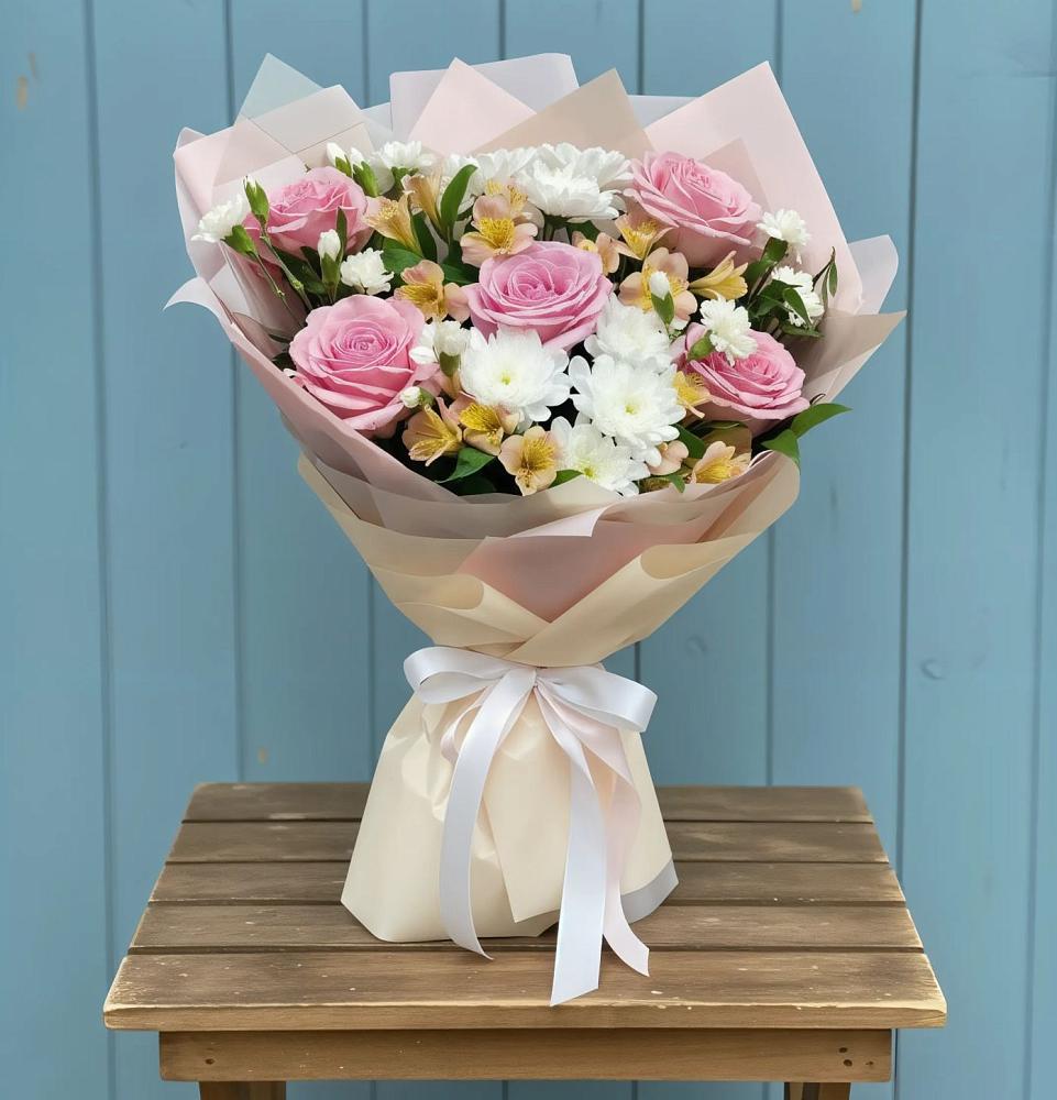 Букет цветов из: Гвоздики, Орхидеи и Розы в Терском