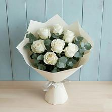 Букет Белые розы в Эвкалипте в Терском