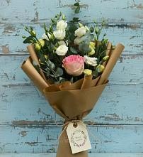 Букет цветов из:  Розы и Лизиантусы в Терском