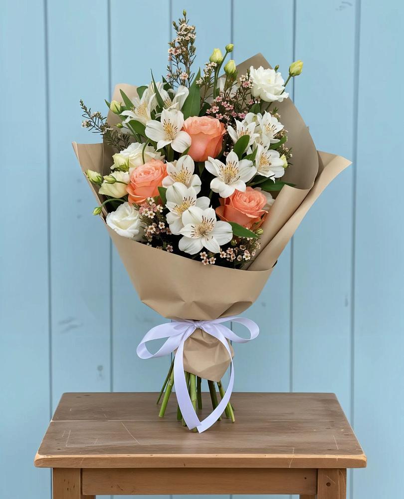 Букет цветов из: Альстромерии, Лизиантусы, Розы и Хризантемы в Терском